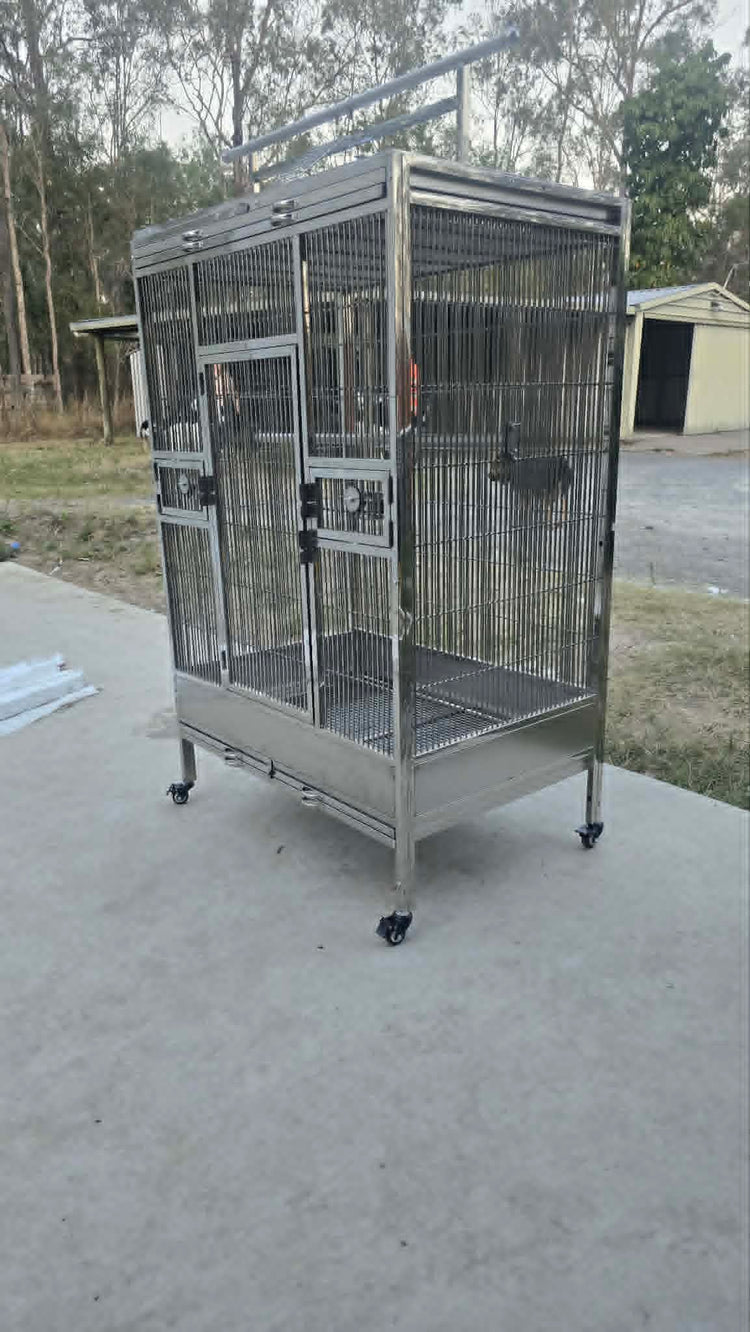 Stainless Steel Medium Cage (SD100B) With Play Stand